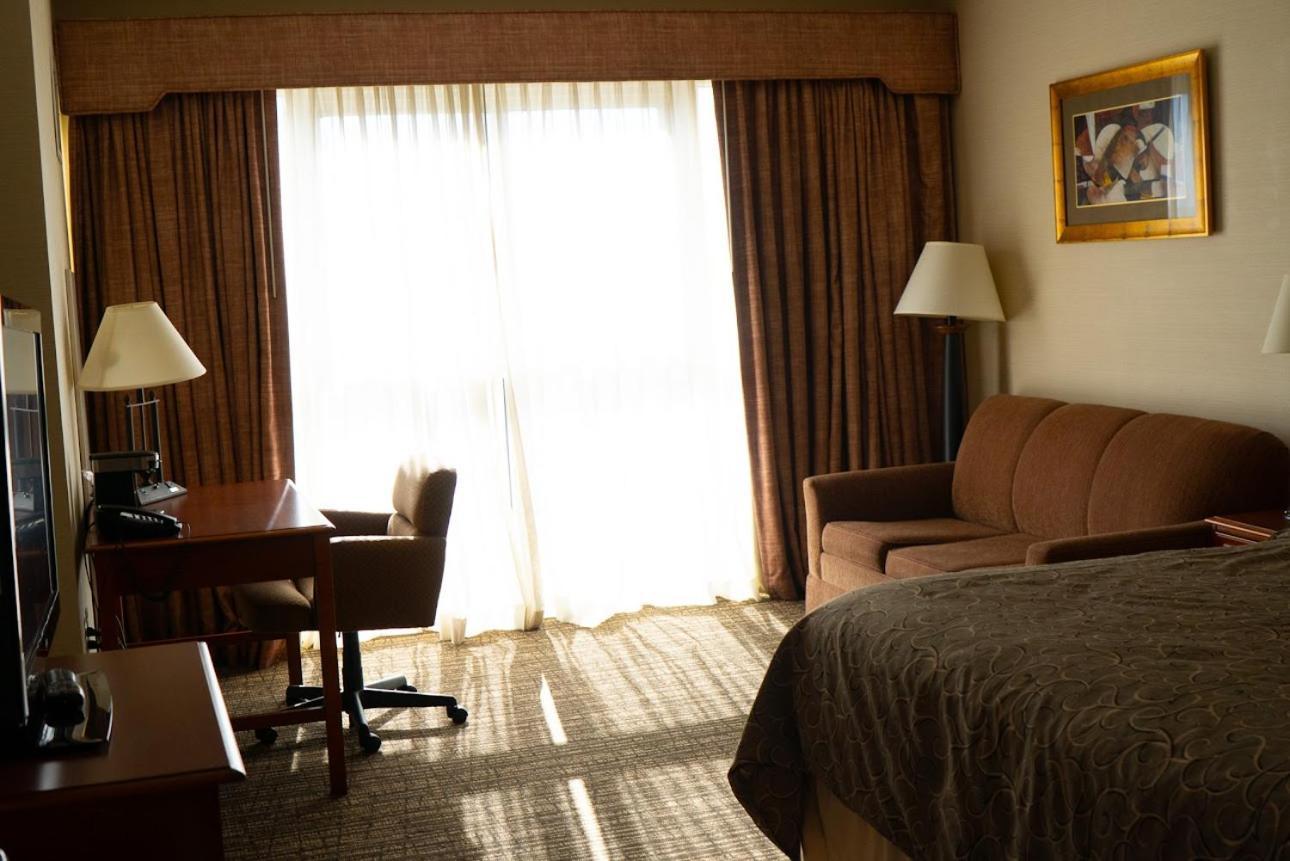 Hotel Topeka At City Center מראה חיצוני תמונה