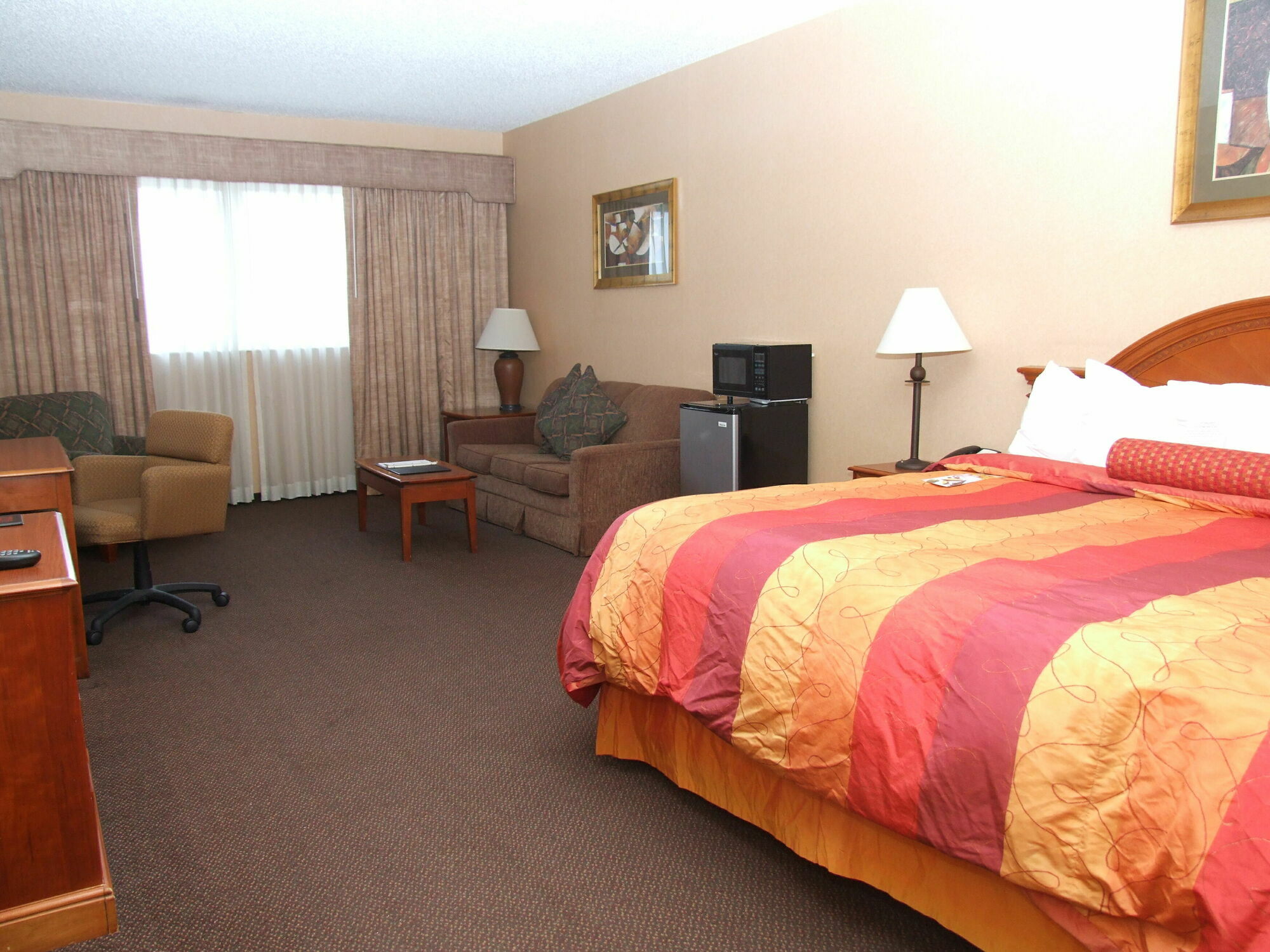 Hotel Topeka At City Center מראה חיצוני תמונה